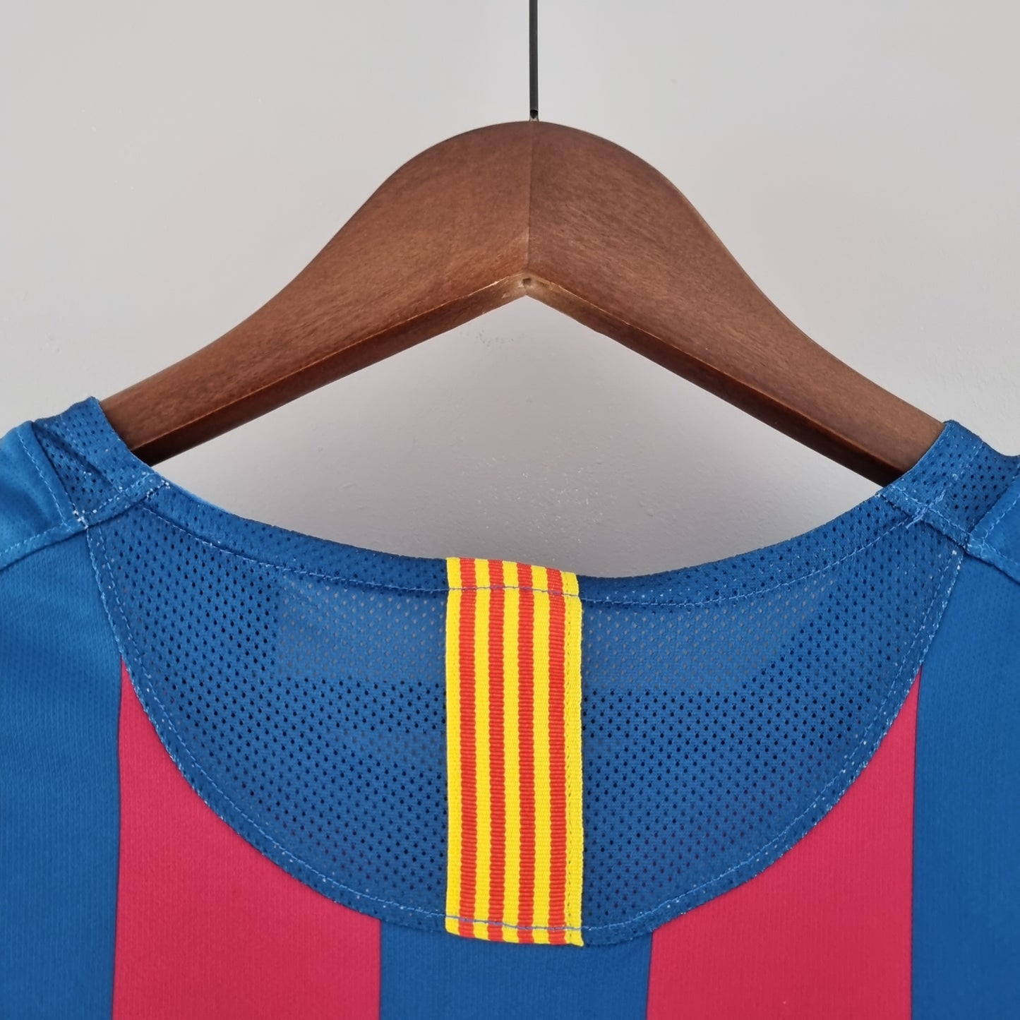 FC Barcelona Retro Home Kit 2005/06 Long Sleeve