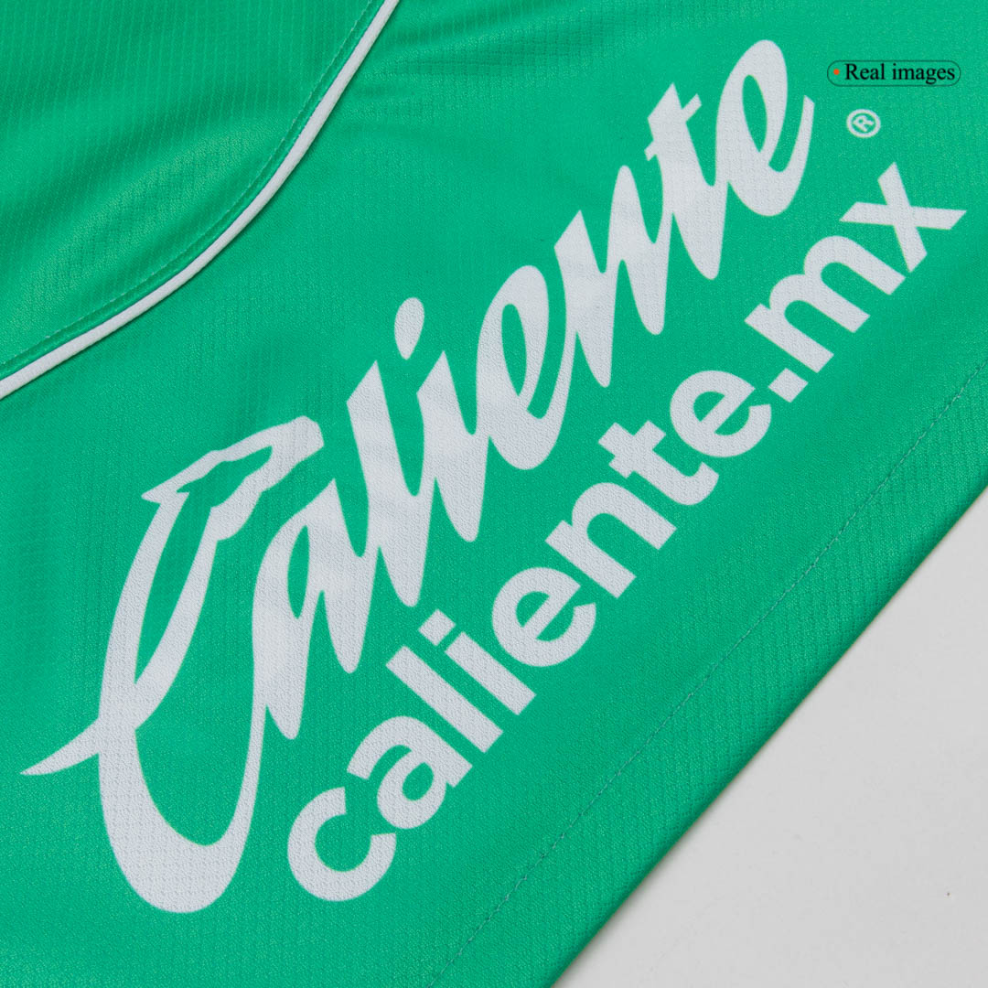 Pumas UNAM Goalkeeper Replica Kit 2025/26