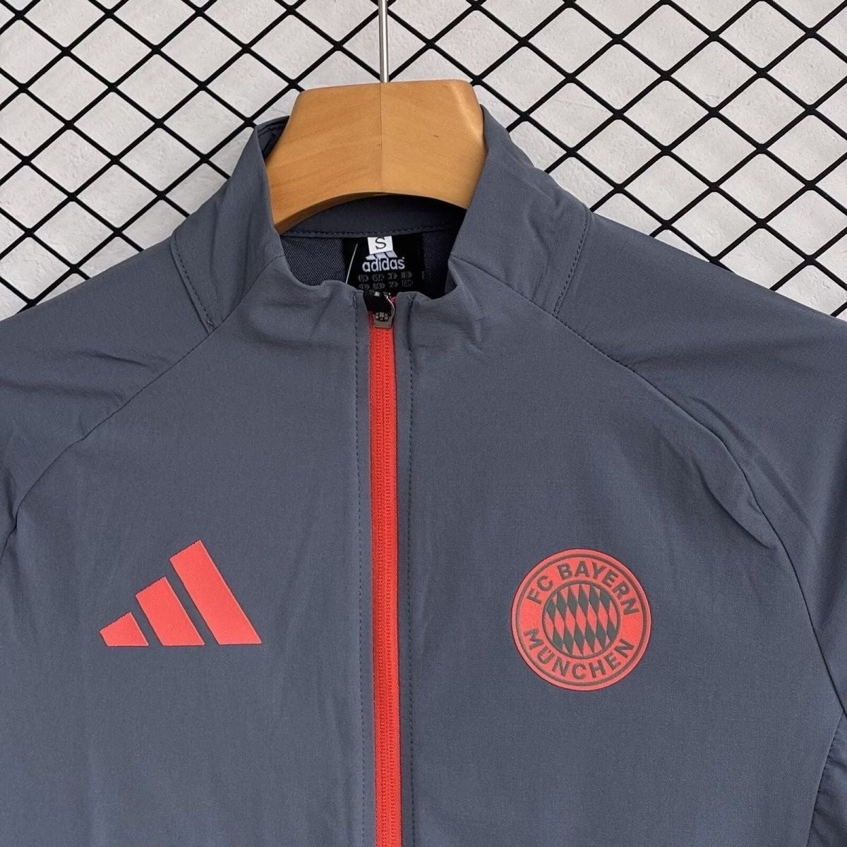 Bayern Munich Windbreaker 2025/26
