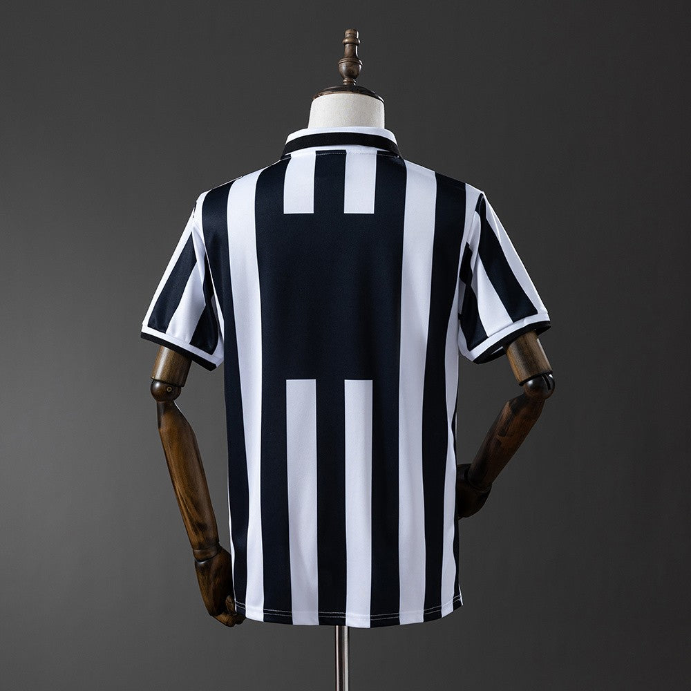 Juventus 1995/1997 Home Retro Kit