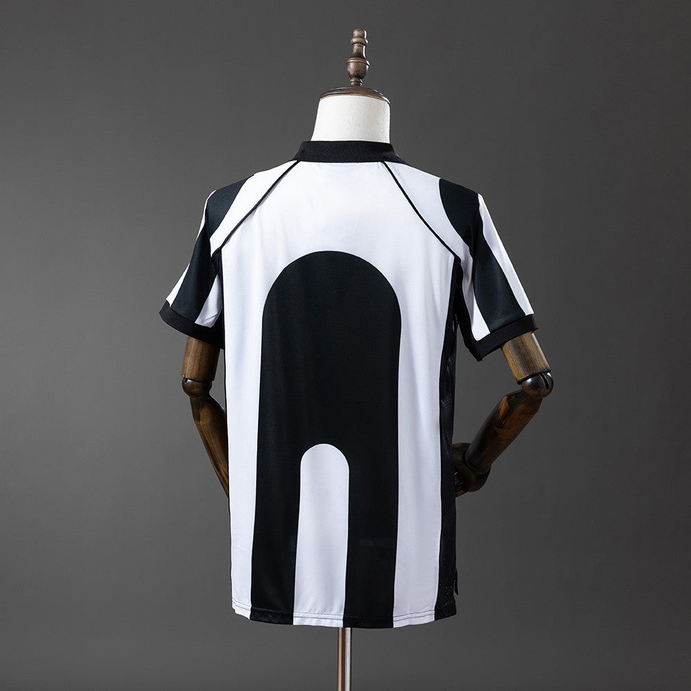 Juventus 1997/1998 Home Retro Kit