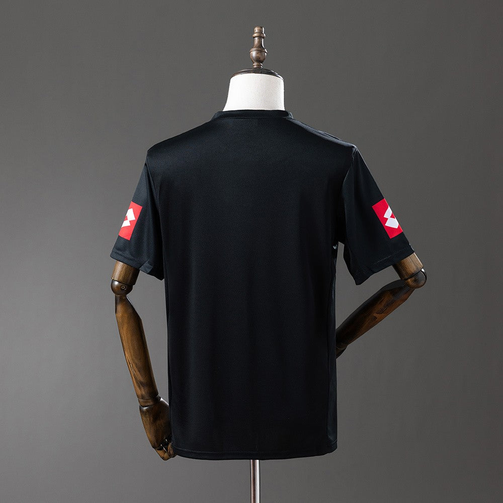 Juventus 2001/2002 Away Retro Kit
