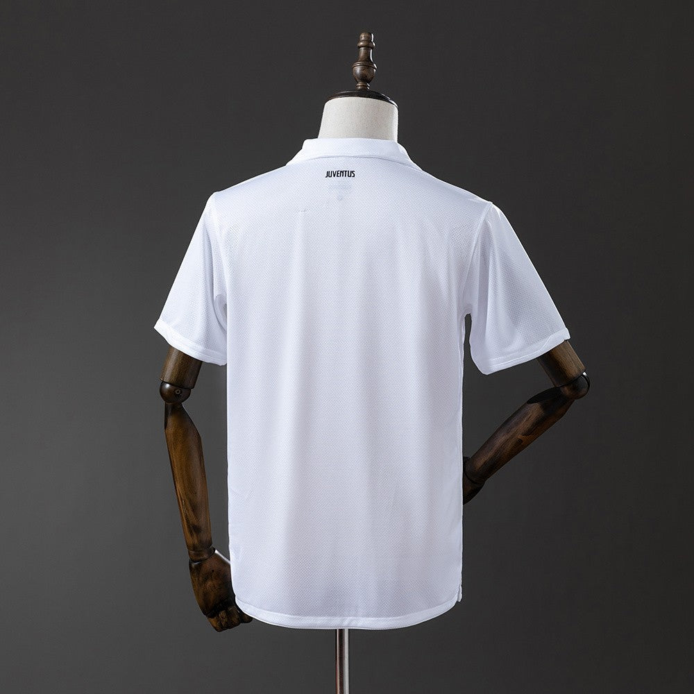 Juventus 2010/2011 Away Retro Kit