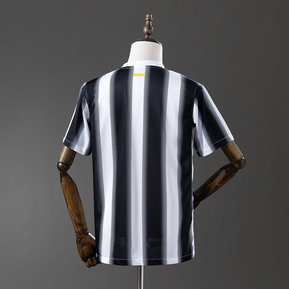 Juventus 2011/2012 Home Retro Kit