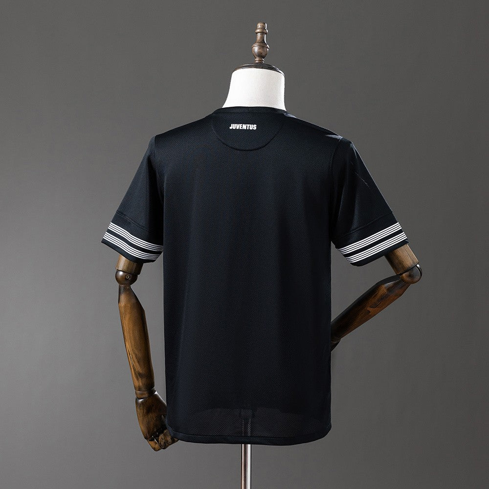 Juventus 2012/2013 Away Retro Kit
