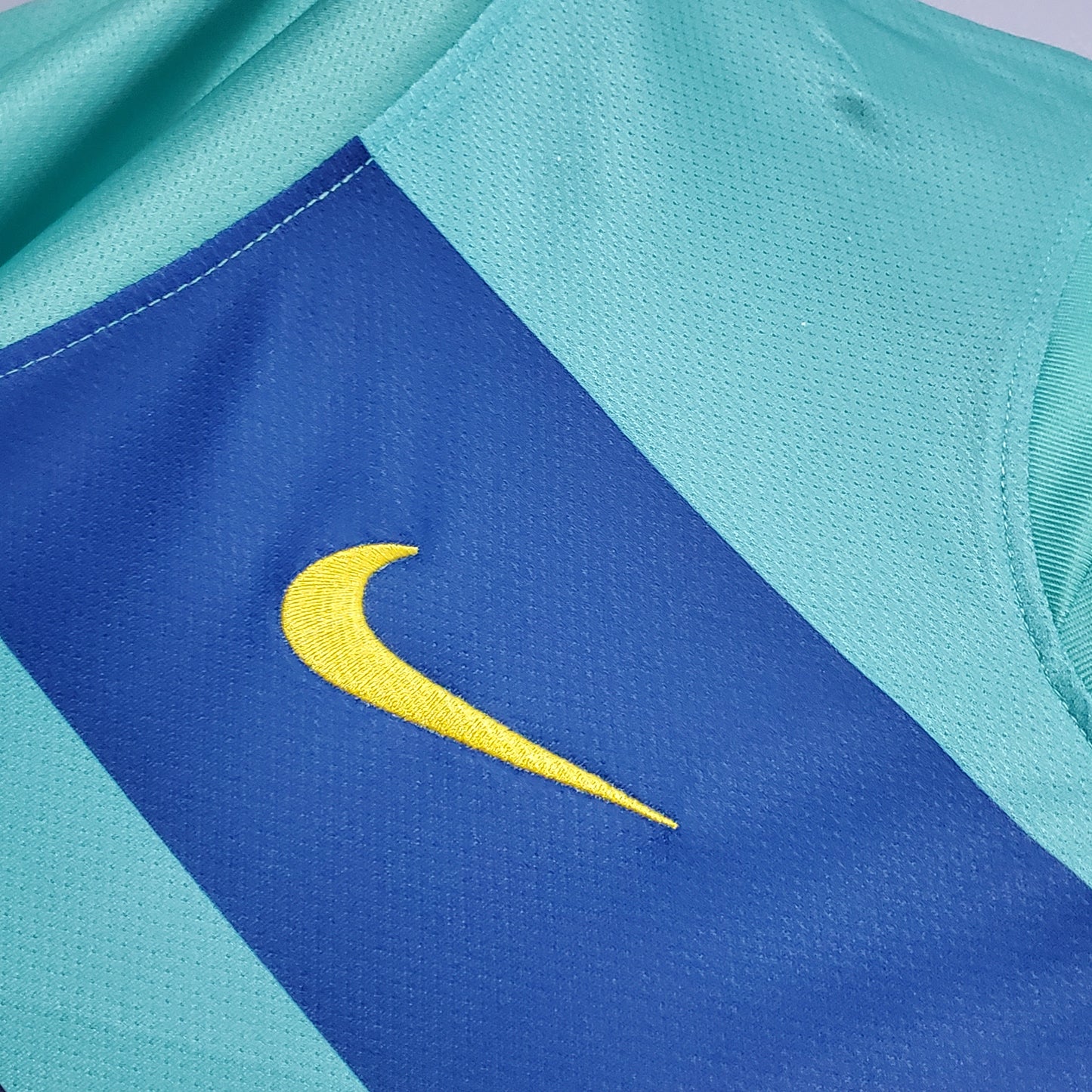 FC Barcelona Retro Away Kit 2010/11
