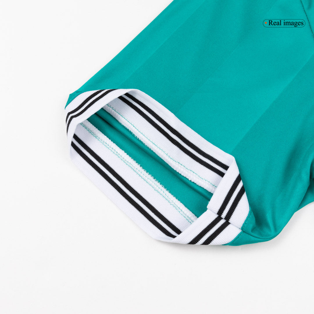 Liverpool Third Replica Kit 2025/26