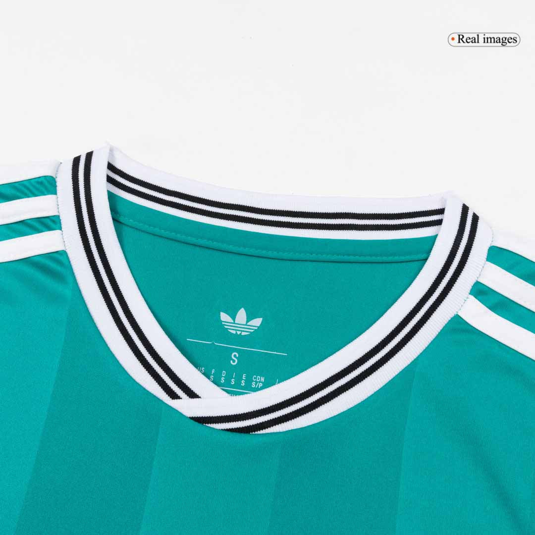 Liverpool Third Replica Kit 2025/26