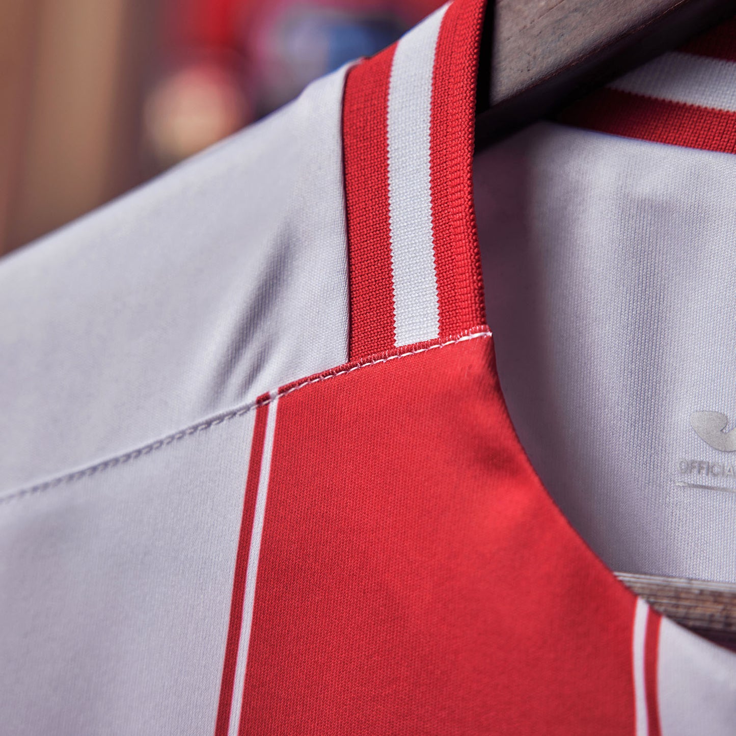 Brentford Home Replica Kit 2025/26