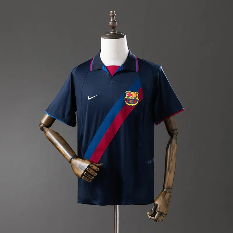 FC Barcelona Retro Away Kit 2002/03