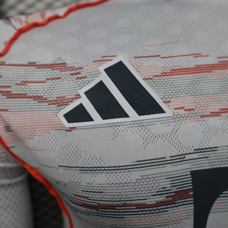 Bayern Munich 2025/26 Away Player Long Sleeve Jersey