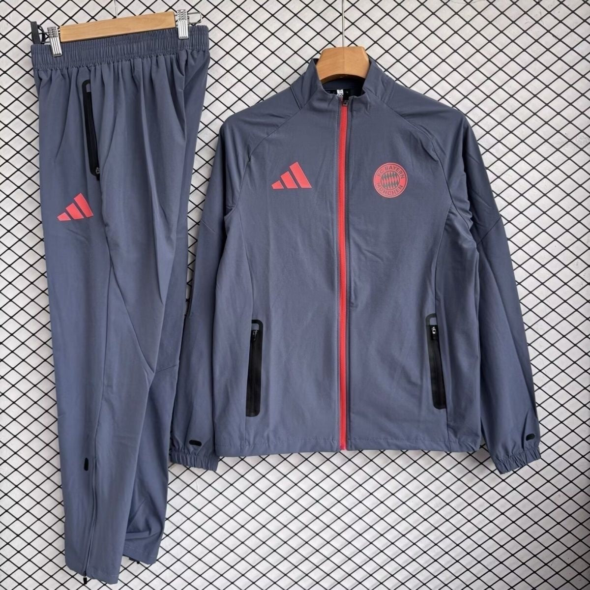 Bayern Munich Windbreaker 2025/26