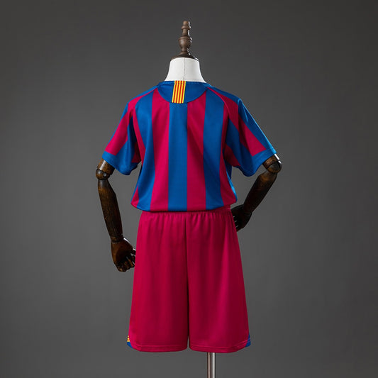 FC Barcelona 2005/2006 Home Kids Retro Kit