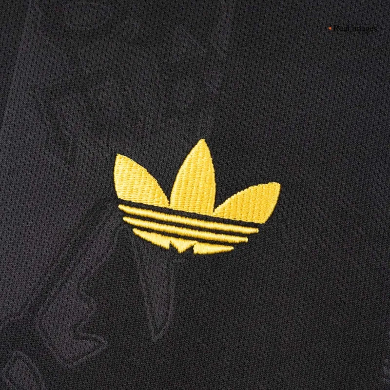Manchester United Third Replica Kit 2025/26