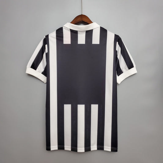 Juventus 1982/1984 Home Retro Kit