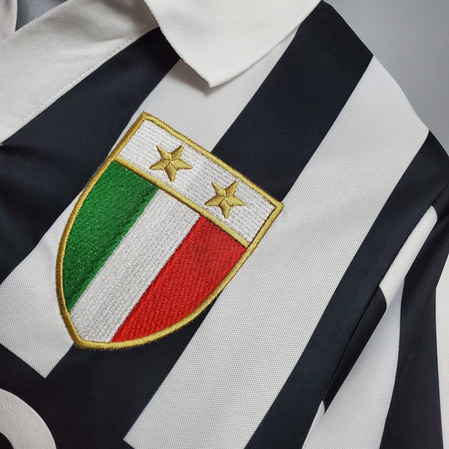 Juventus 1982/1984 Home Retro Kit