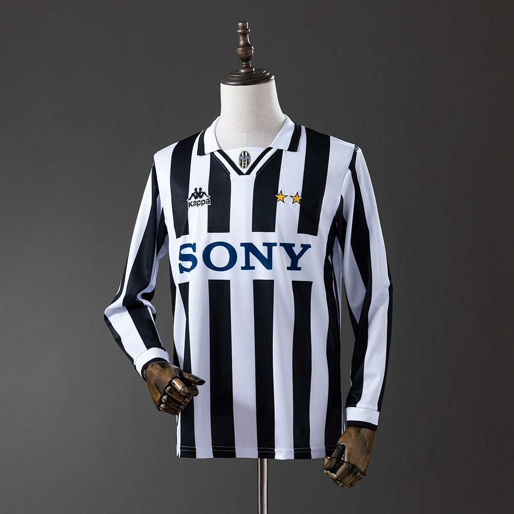 Juventus 1995/1997 Home Long Sleeve Retro Kit