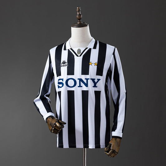 Juventus 1995/1997 Home Long Sleeve Retro Kit