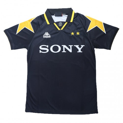 Juventus 1996/1997 Away Retro Kit