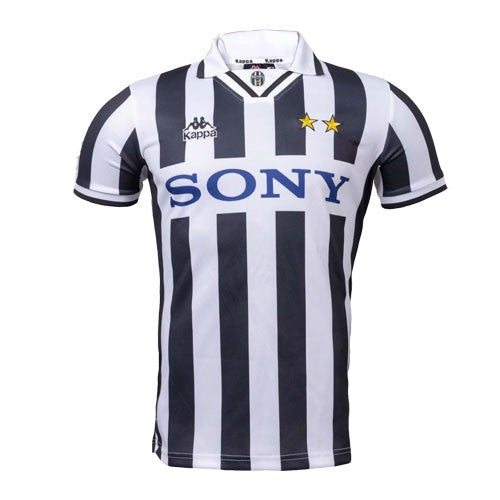 Juventus 1996/1997 Home Retro Kit