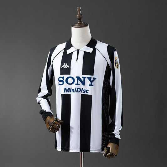 Juventus 1997/1998 Home Long Sleeve Retro Kit