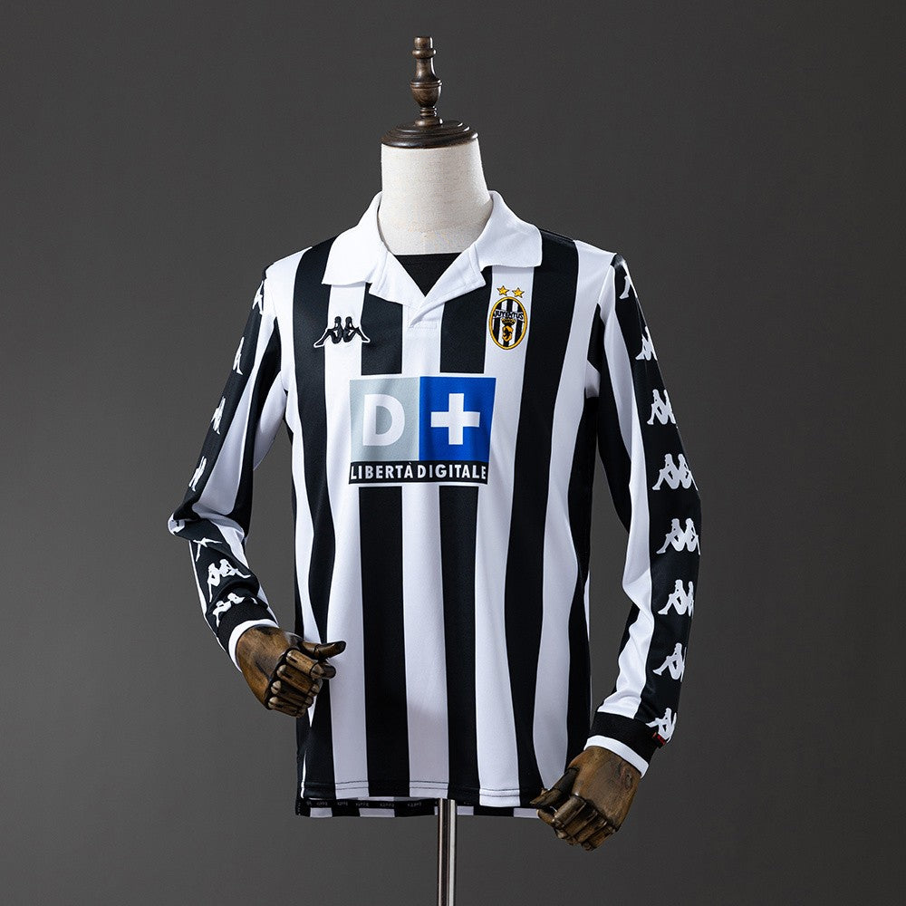 Juventus 1999/2000 Home Long Sleeve Retro Kit