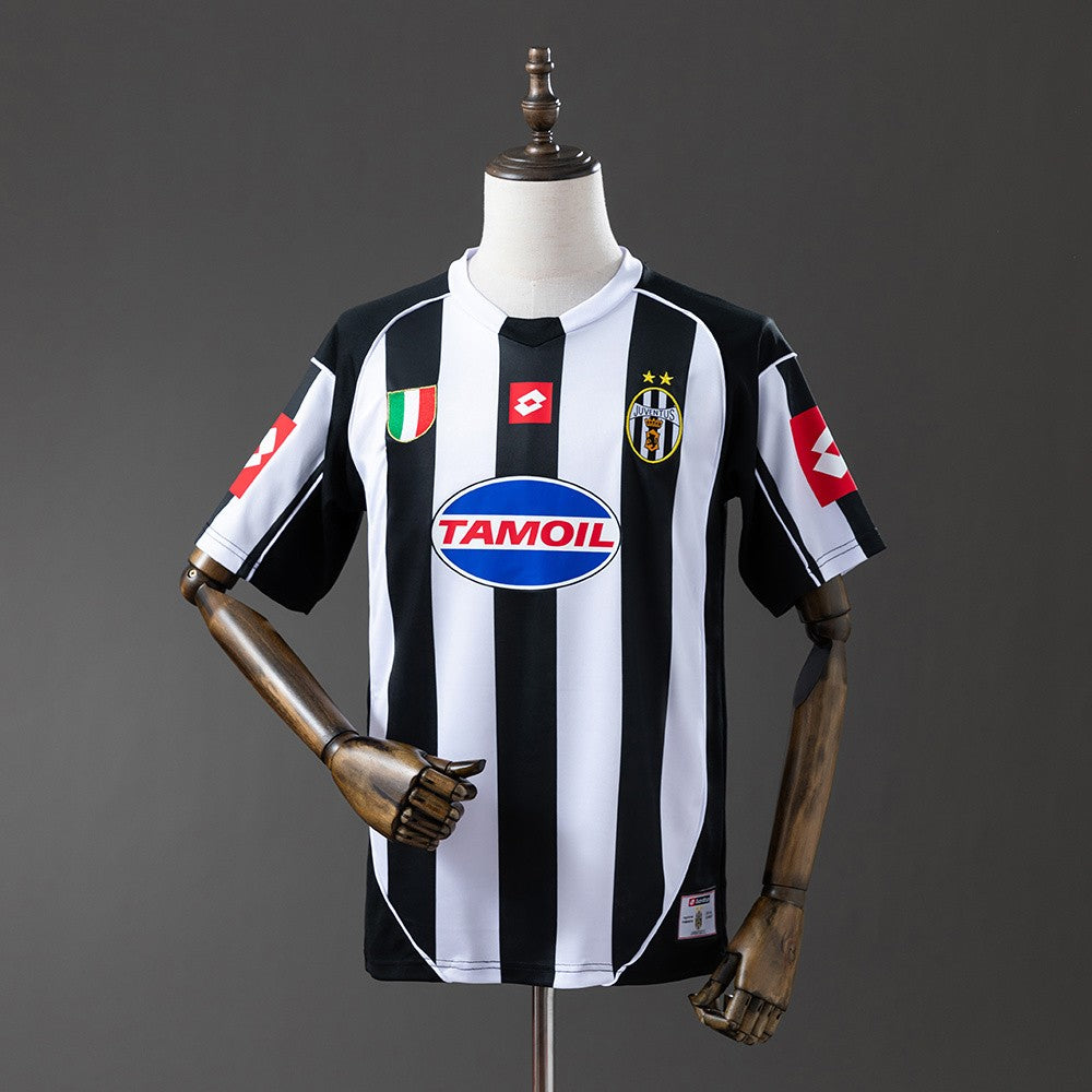 Juventus 2002/2003 Home Retro Kit