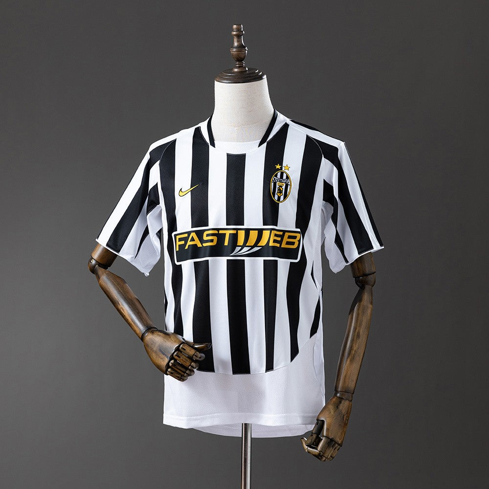 Juventus 2003/2004 Home Retro Kit