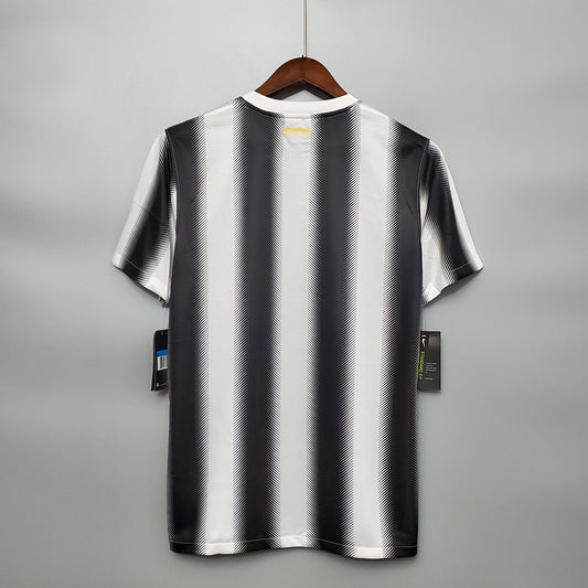 Juventus 2010/2011 Home Retro Kit