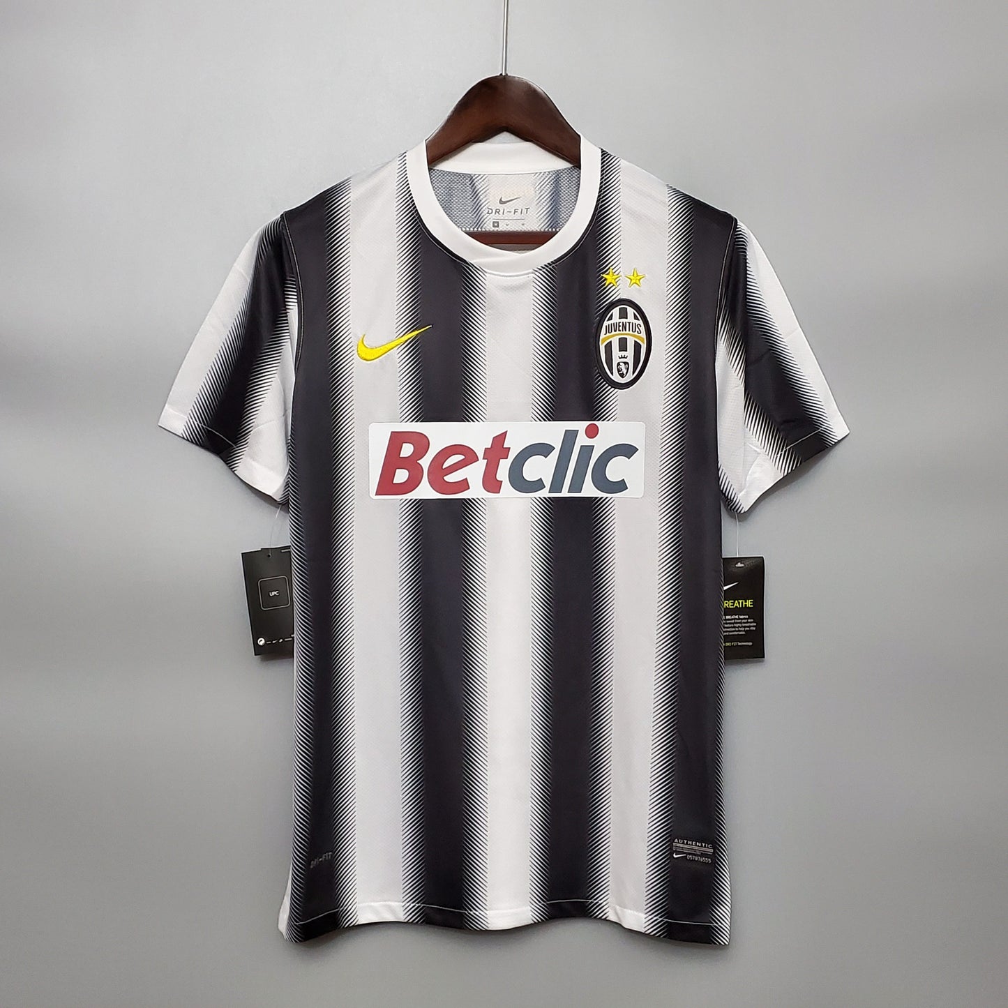 Juventus 2010/2011 Home Retro Kit