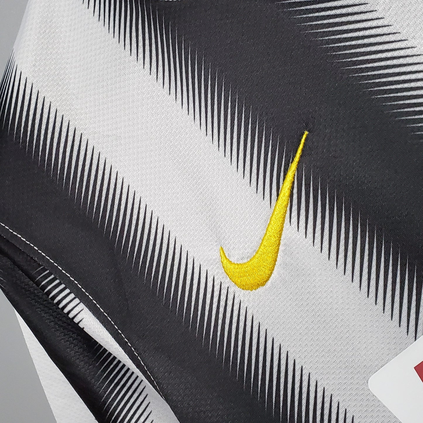 Juventus 2010/2011 Home Retro Kit
