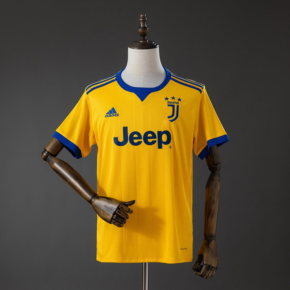 Juventus 2017/2018 Away Retro Kit