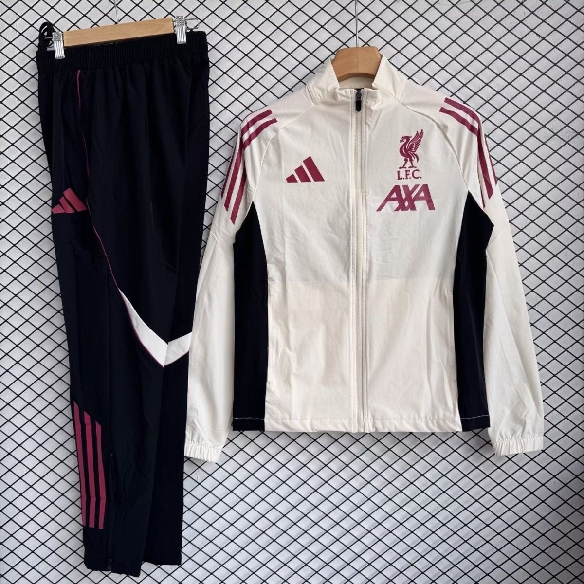 Liverpool Windbreaker 2025/26