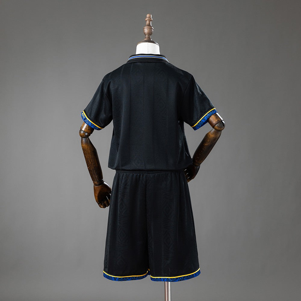 Manchester United 1993/1994 Away Kids Retro Kit