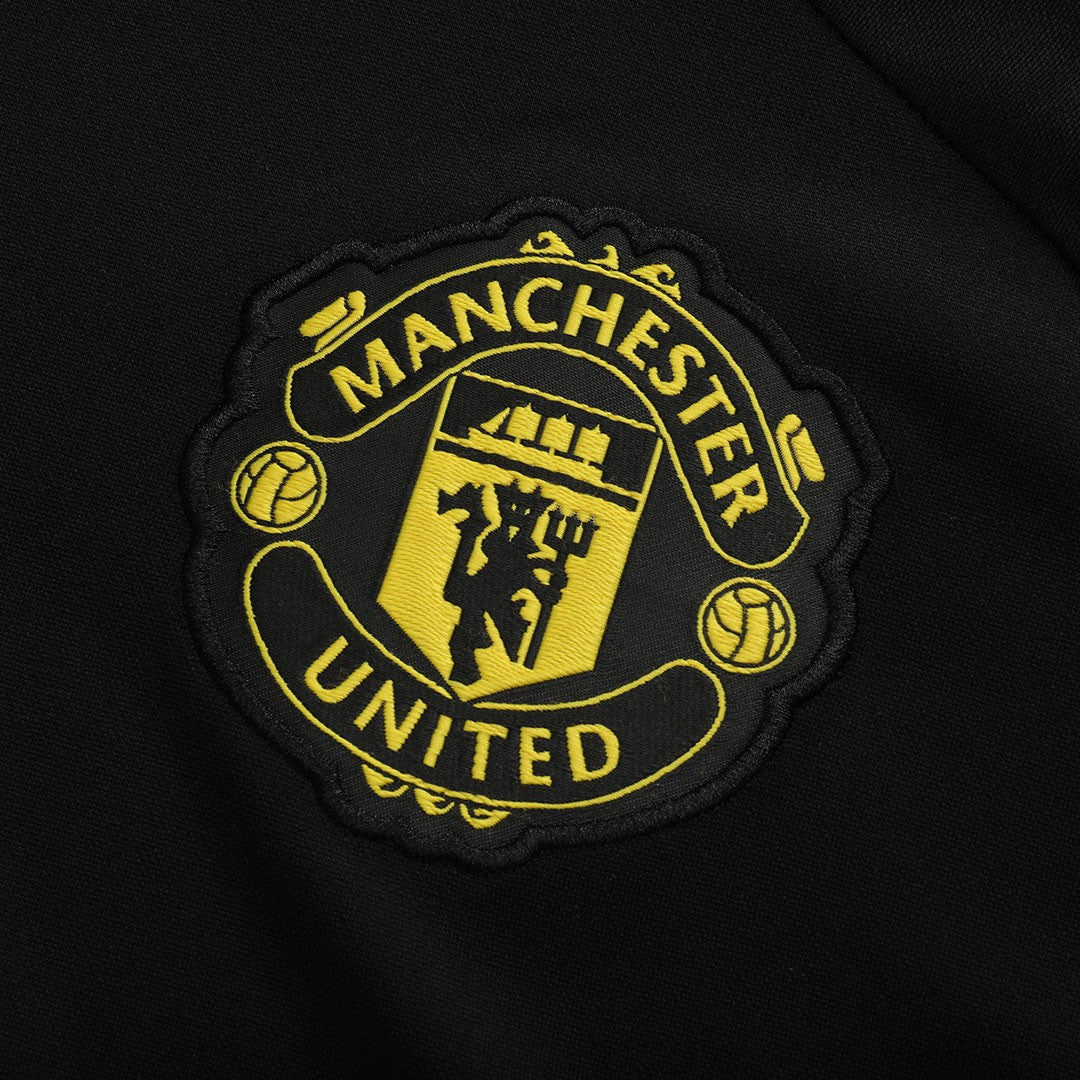 Manchester United Kids Tracksuit 2025/26