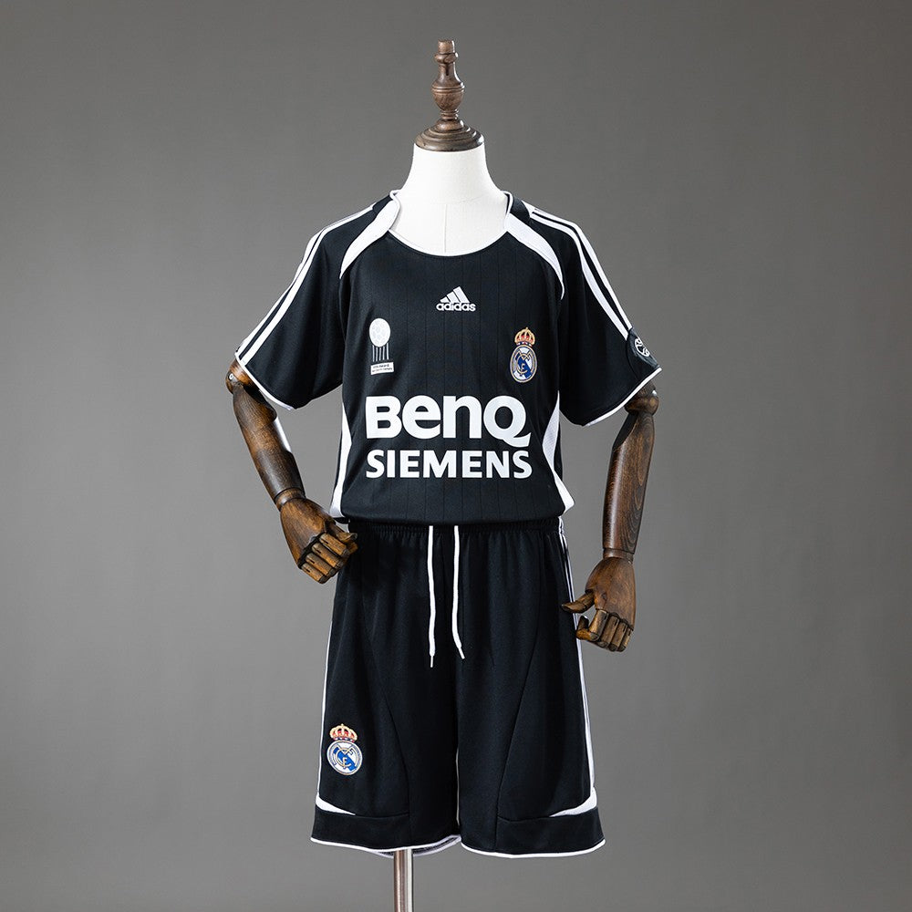 Real Madrid 2006/2007 Third Kids Retro Kit