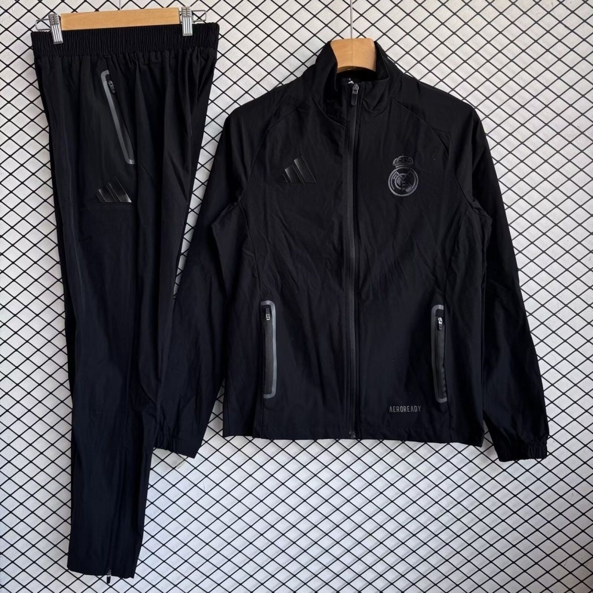 Real Madrid Windbreaker 2025/26