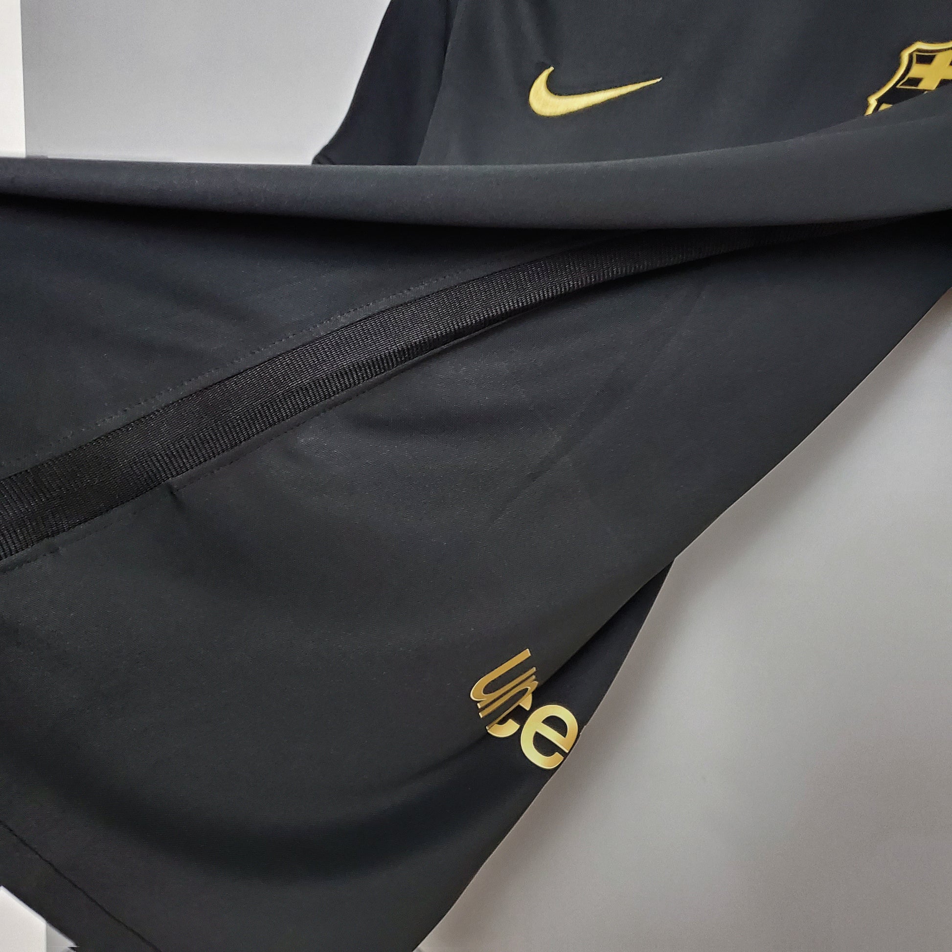 FC Barcelona Retro Away Kit 2020/21