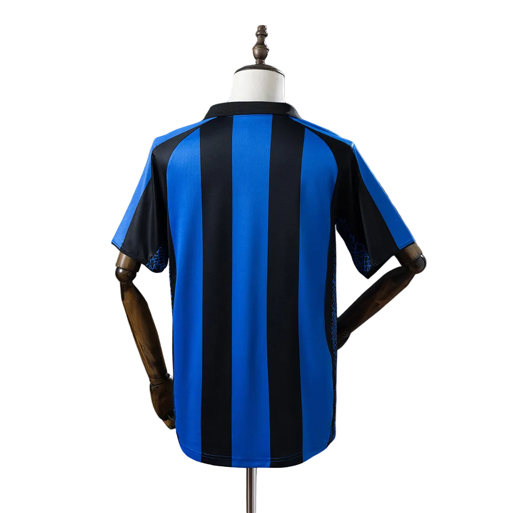 Inter Milan 2001/02 Home Retro Kit