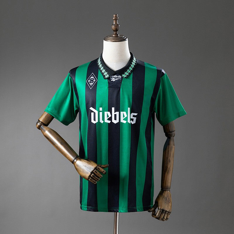 Borussia Mönchengladbach 1995/96 Away Retro Kit front view