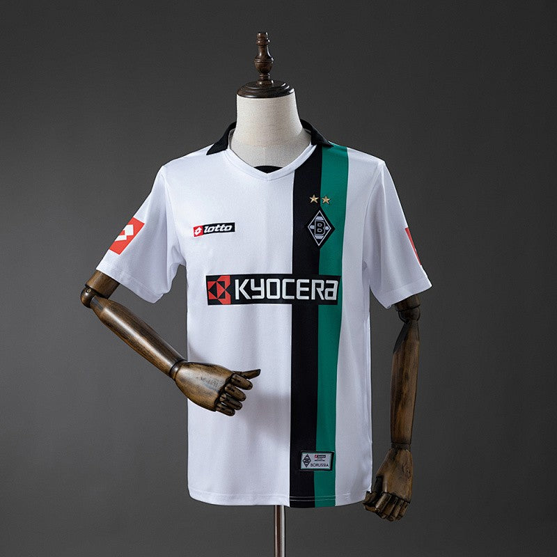 Borussia Mönchengladbach 2008/09 Home Retro Kit front view