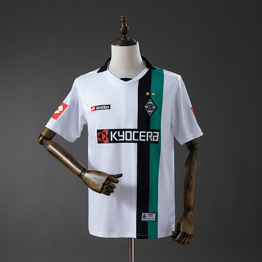 Borussia Mönchengladbach 2008/09 Home Retro Kit front view