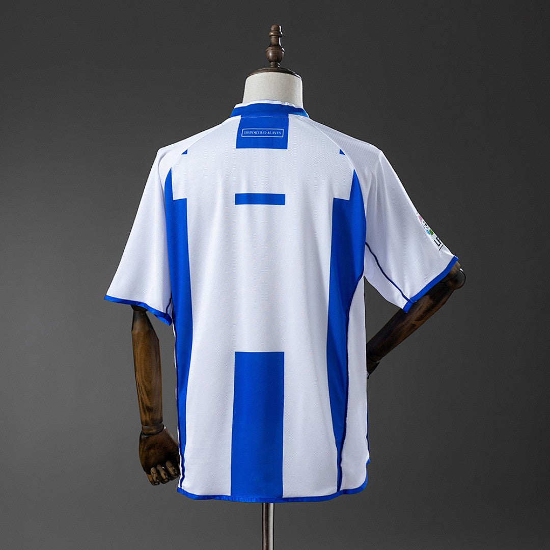 Deportivo Alavés 2003/04 Home Retro Kit back view