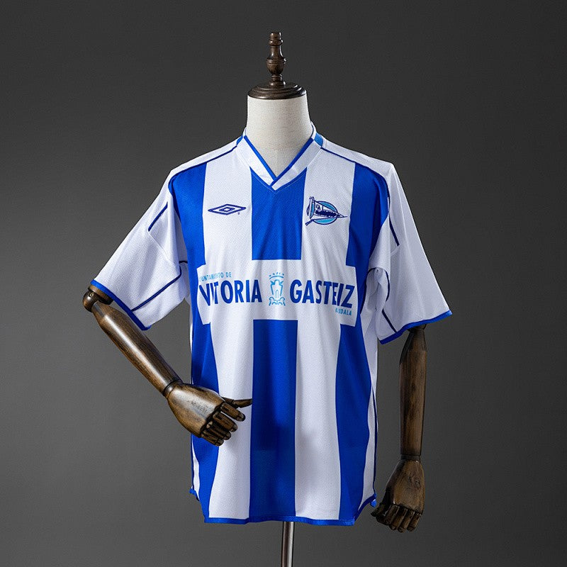 Deportivo Alavés 2003/04 Home Retro Kit front view