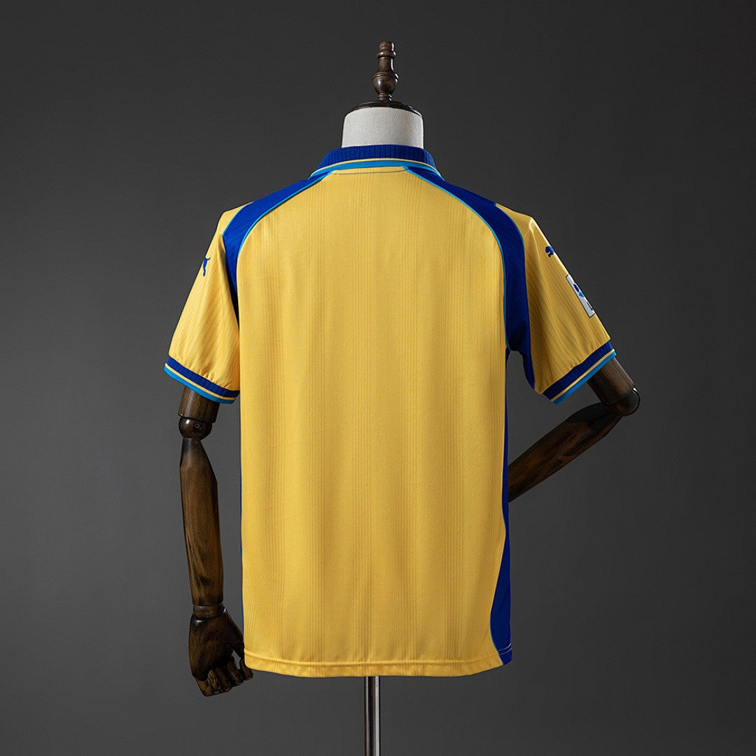 UD Las Palmas 2000/01 Home Retro Kit back view