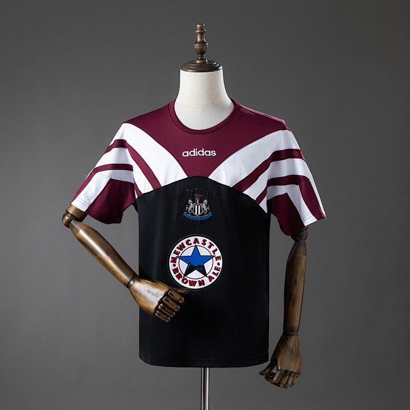 Newcastle United 1995/96 Retro Training Kit front view