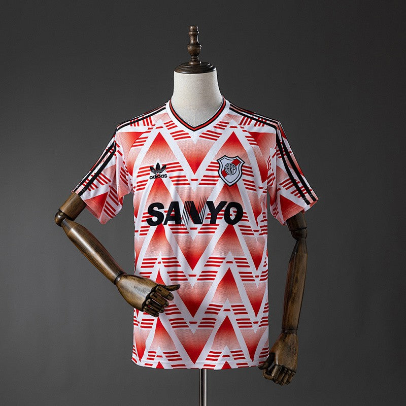 River Plate 1992/93 Away Retro Kit front view