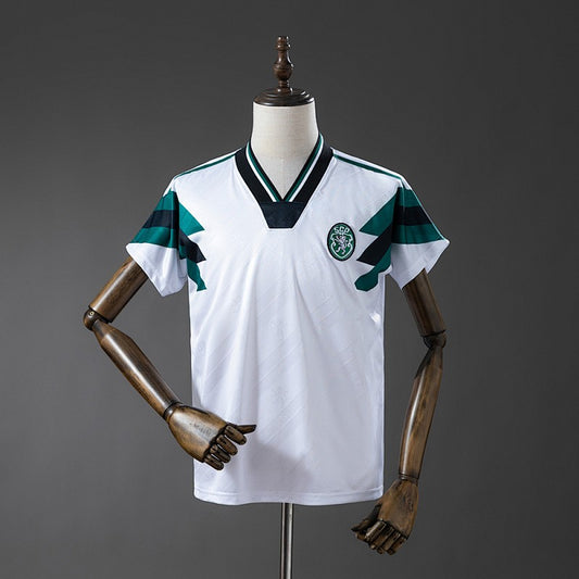 Sporting CP Retro Kit front view