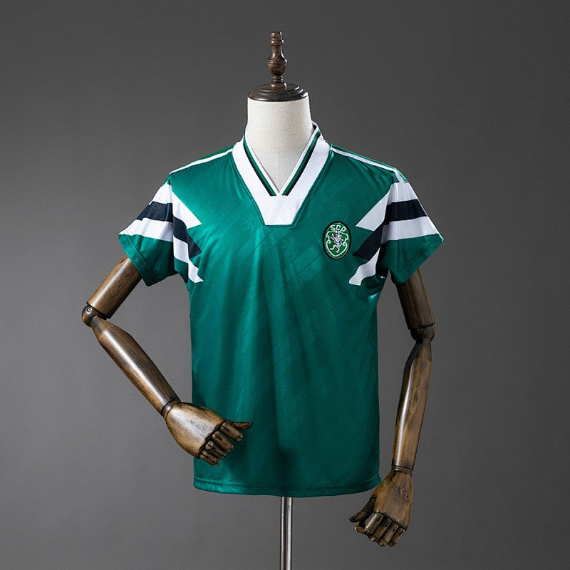 Sporting CP Retro Kit front view