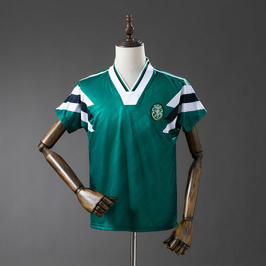 Sporting CP Retro Kit front view